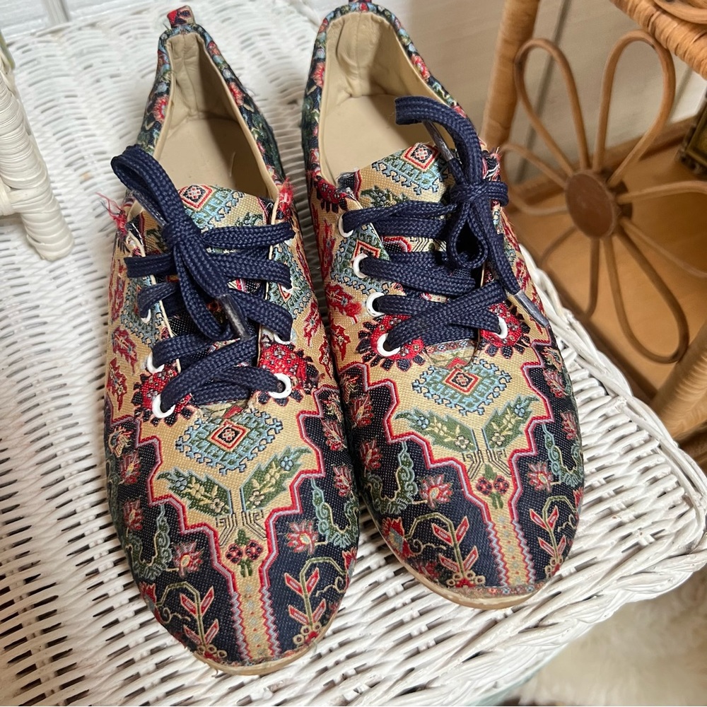 Vintage handmade Turkish Kilim textile tennis shoes size 37